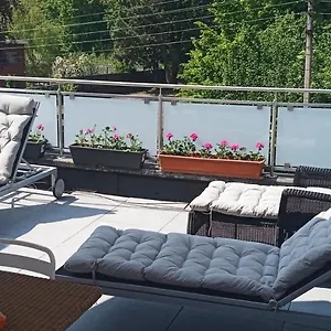 Liège 4420 Rue Jean Jaurès 45 Grande Maison Joyeuse Avec Terrasse 30m2 Pour 8 Personnes Maximum , Saint-Nicolas (Liege) Belgique